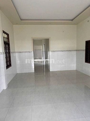 Nhà cấp 4 view kênh cực kỳ rộng rãi, 300m2, SHR, Giá chỉ 1 TỶ 150