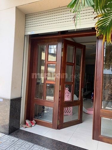 Nhà 3 tầng Nguyễn Văn Quá, gần nhà hàng Đông Phương, 6.3x21m, 12tỷ500