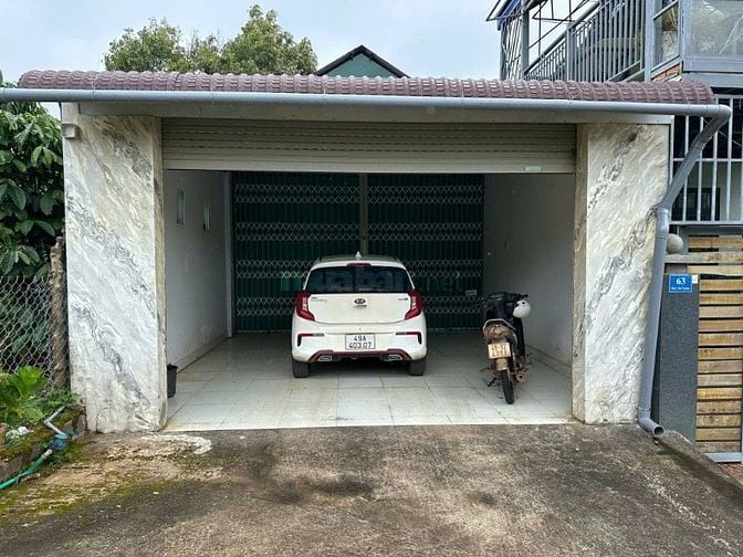 Nhà thị trấn Di Linh 5x20 xây full ngay chợ giá 1,6 tỷ