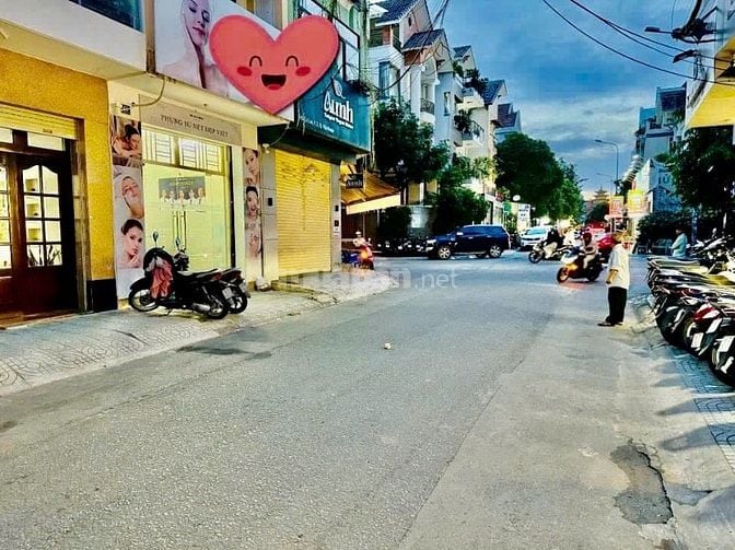 SIÊU PHẨM NHÀ MẶT TIỀN KẾ CĂN GÓC KHU VIP ĐƯỜNG HOA 29A Hoa Sứ, P7, PN