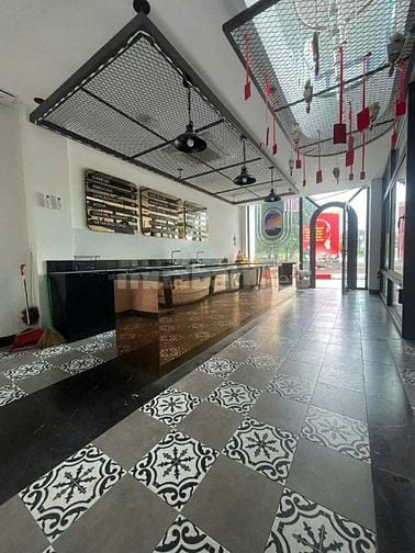 CHO THUÊ MBKD phố LÊ NGỌC HÂN DT 85m2x6t, mặt tiền 5m, giá 75tr