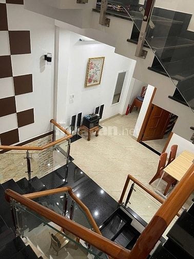 Nhà Nguyễn Trãi cách trường Đại Học Sài Gòn 5p chạy xe| Nhà 3 lầu  shr