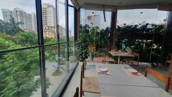 Bán nhà mặt phố Lạc Long Quân, view Lotte, 269m2, MT 9.8m, 79.5 tỷ