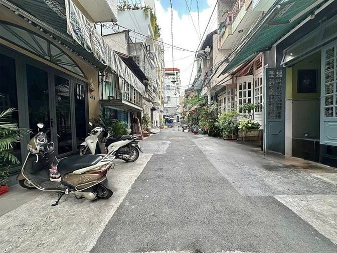 QUẬN 3, LÊ VĂN SỸ - Hẻm 6M Ô TÔ Quay Đầu, 74M2-Đang cho thuê 60tr/th