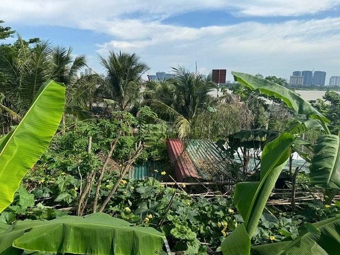 Bán mảnh đất kẹt, mặt sông, mặt bờ kè, đẹp tuyệt vời, xóm 4 Hải Bối