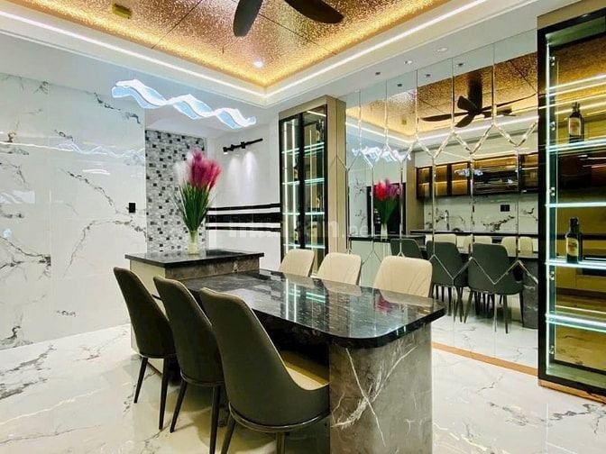 Bán gấp nhà ở đường Võ Văn Kiệt, phường 1, quận 5, giá 3 tỷ 050 triệu 