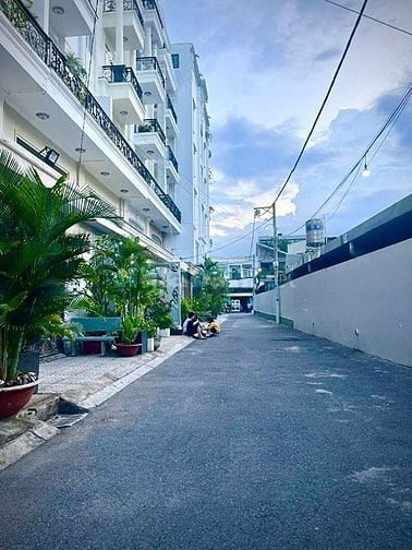 Hàng hiếm tại Hoàng Bật Đạt, 8,6 tỷ, 53,2 m2, 5PN + 5WC + 5T.QTB