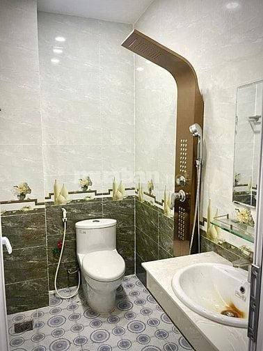 Hàng hiếm tại Hoàng Bật Đạt, 8,6 tỷ, 53,2 m2, 5PN + 5WC + 5T.QTB