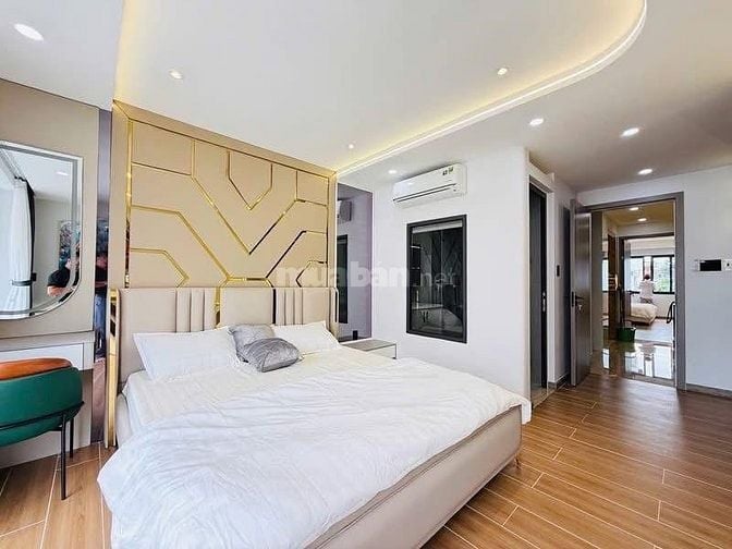 Đi nước ngoài định cư bán gấp nhà ở đường Phan Xích Long, phường 1, qu