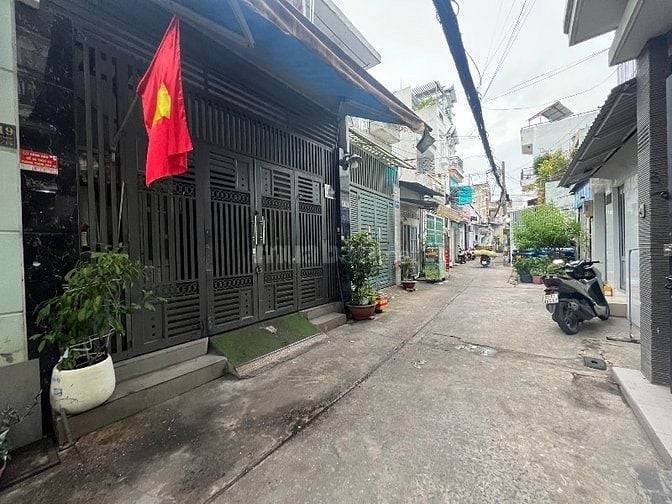 Nhà DT:4,4x14m hẻm xe hơi 5m Phạm Văn Chiêu, P8, Q.Gò Vấp.