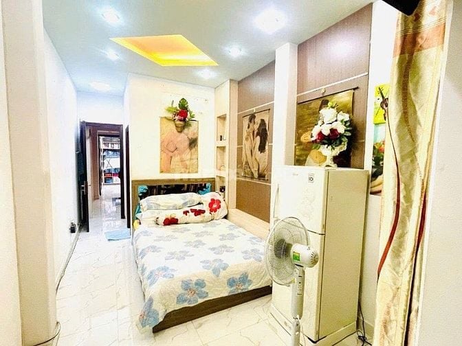 Hẻm xe hơi Trần Bình Trọng-Võ Văn Kiệt,5Tầng,Gần Chung cư,Siêu thị 