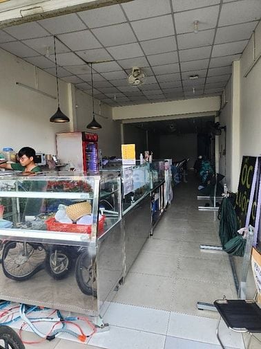 Bán cổ phần quán cà phê cơm hoạt động tốt