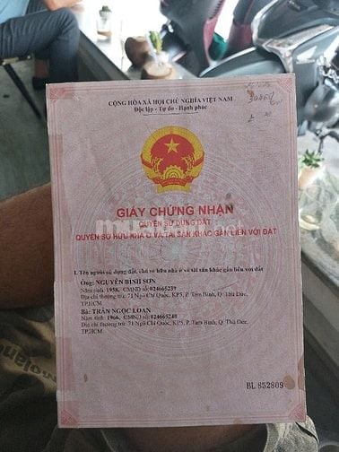 Gia đình cần bán gấp gần chợ gần trường 
