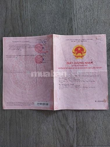 Gia đình cần bán gấp gần chợ gần trường 