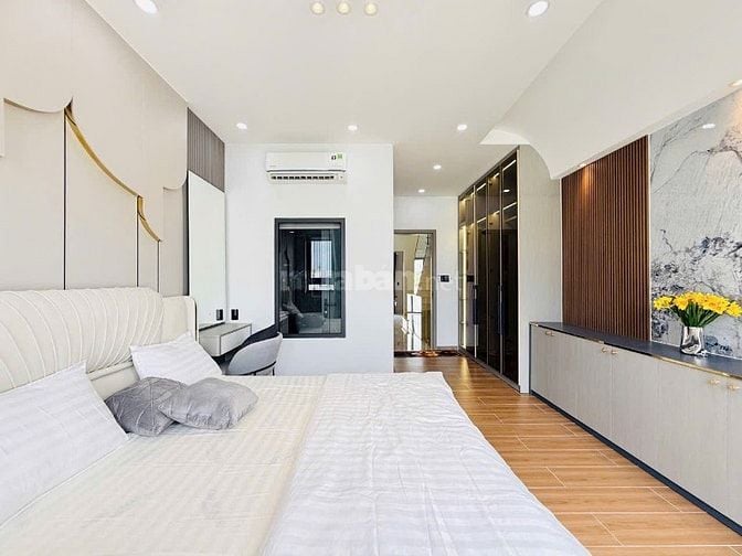Siêu phẩm 5 Lầu THANG MÁY CAO CẤP hẻm rộng 5m Nguyễn Tư Giản, P12, Q.G