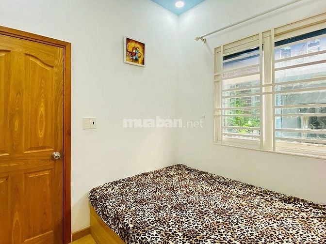 KẸT TIỀN BÁN GẤP MUA BÀN GIAO NHÀ NGAY Đ NGUYỄN VĂN NGUYỄN, QUẬN 1