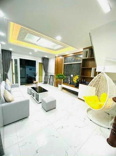 Chú Ba cần tiền bán nhanh nhà Mê Linh, Bình Thạnh. Ngay cầu Thị Nghè