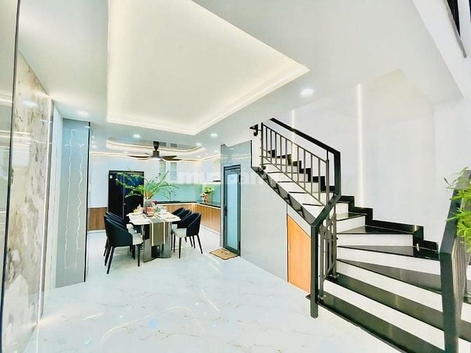 Bán nhà Đường Vũ Tùng, Phường 2, quận Bình Thạnh giá Rẽ chỉ 2tỷ390Tr