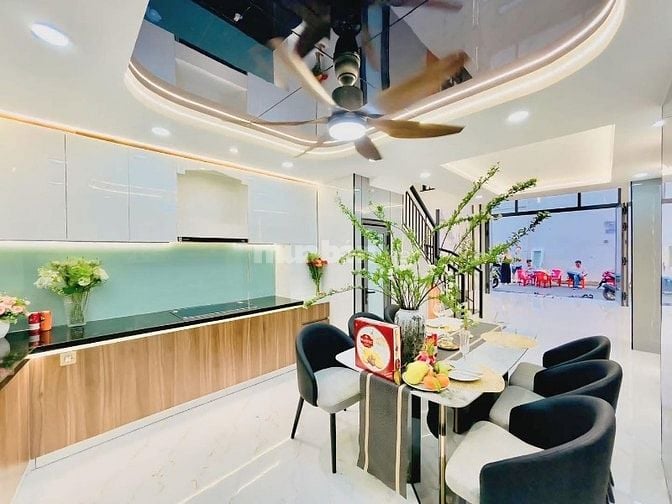 Bán nhà Đường Vũ Tùng, Phường 2, quận Bình Thạnh giá Rẽ chỉ 2tỷ390Tr