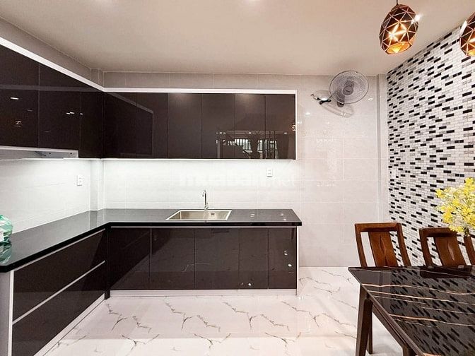 BÁN GẤP NHÀ ĐẸP TÂN BÌNH|hẻm xe hơi|SHR|hợp đồng thuê 12tr/tháng