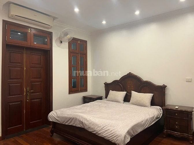 Chính chủ cho thuê nhà căn góc 2 mặt tiền tại khu đô thị CIPUTRA