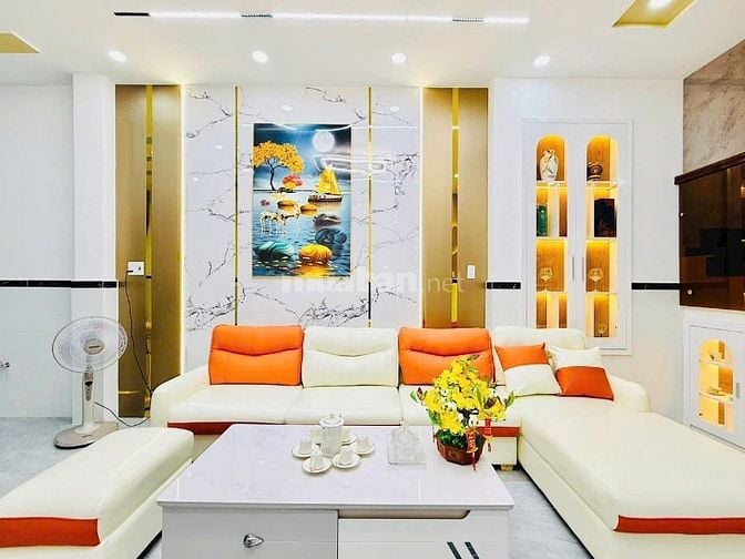 Nhà 3 lầu DT:4x15m đẹp Cao Cấp hẻm xe hơi Quang Trung, P14, Q.Gò Vấp.