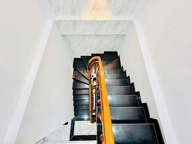 Nhà 3 lầu DT:4x15m đẹp Cao Cấp hẻm xe hơi Quang Trung, P14, Q.Gò Vấp.