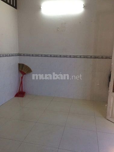 Nhà cấp 4 có lửng 44m2 phường Phú Hữu.3 tỷ 3