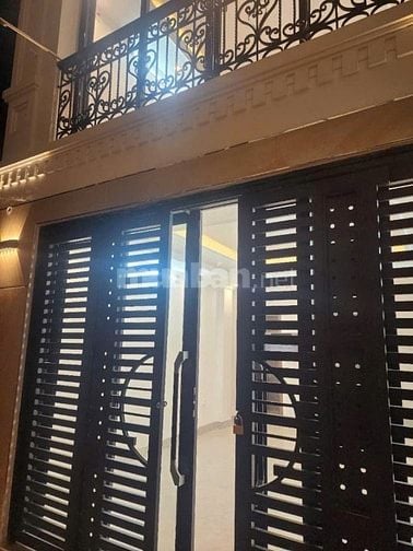 Bán nhà Xuân Đỉnh! 35m, 7 tầng, mặt tiền 4.4 thang máy chạy vù vù!