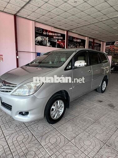 Toyota Innova 2010 G - 150 km