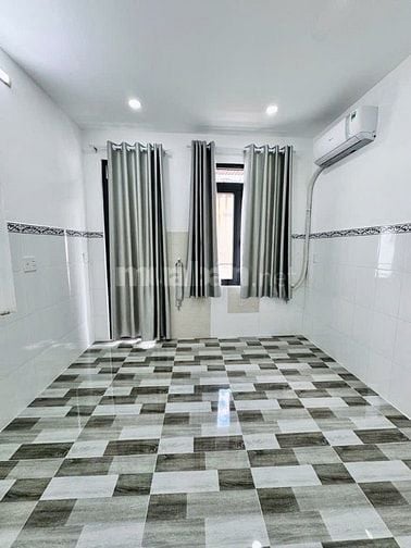 Nhà 3 lầu mới đẹp Trường Chinh, 5PN, nở hậu, hxh, chỉ 6.8 tỷ