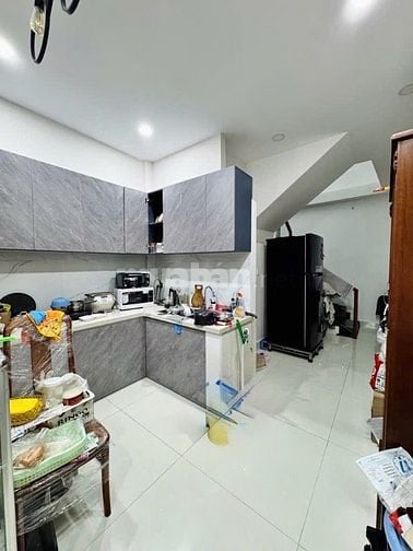 Nhà 3 lầu mới đẹp Trường Chinh, 5PN, nở hậu, hxh, chỉ 6.8 tỷ