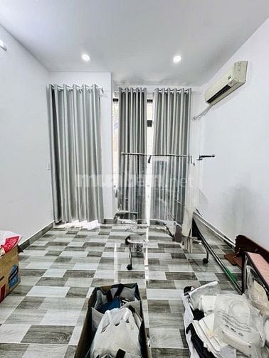 Nhà 3 lầu mới đẹp Trường Chinh, 5PN, nở hậu, hxh, chỉ 6.8 tỷ