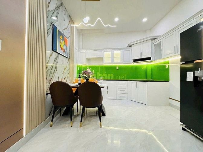 HÀNG THƠM - NGAY KHU CITYLAND GÒ VẤP . GIÁ 3 TỶ 850 . SHR