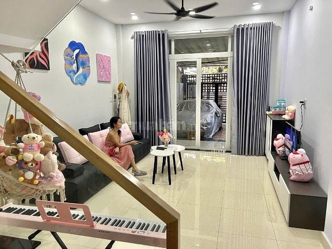 NHÀ MỚI ĐƯỜNG XE HƠI - CÓ SÂN ĐẬU Ô TÔ - FULL NỘI THẤT