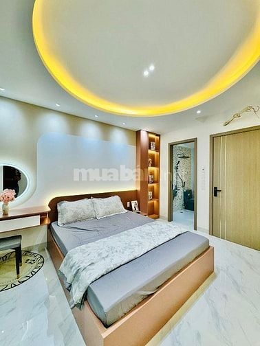 Cần tiền bán gấp nhà Trần Quang Diệu, p14,Q3. Chỉ 2,65tỷ. 65m2z