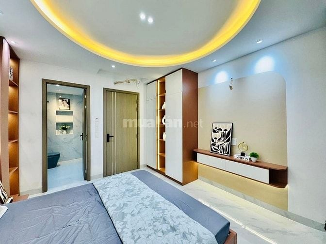 Cần tiền bán gấp nhà Trần Quang Diệu, p14,Q3. Chỉ 2,65tỷ. 65m2z