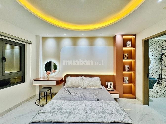Cần tiền bán gấp nhà Trần Quang Diệu, p14,Q3. Chỉ 2,65tỷ. 65m2z