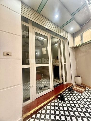 Bán nhà Vĩnh Hưng - Hoàng Mai, Dt 40m2, 5t, mt 3.8m, mói đẹp ở ngay.