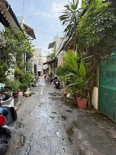 Bán gấp nhà sổ hồng riêng biệt,hẻm 95 Lê Văn Lương Q7.Ngay trường học 