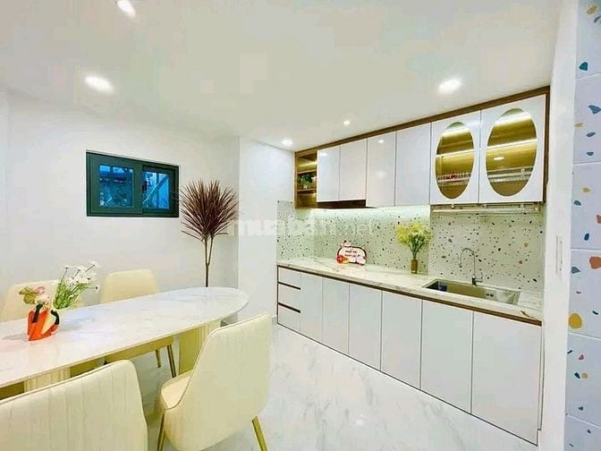 Bán gấp nhà siêu rẻ đ.Đặng Thùy Trâm, p.13, Bình Thạnh. Giá 3,12 tỷ
