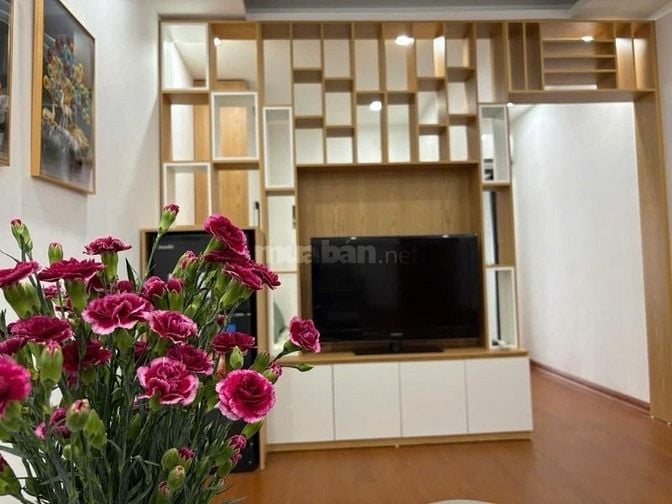 Nhà đẹp Minh khai 50m2 giá 2.5 tỷ , 2 ngủ , sổ đỏ sẵn sàng giao dịch