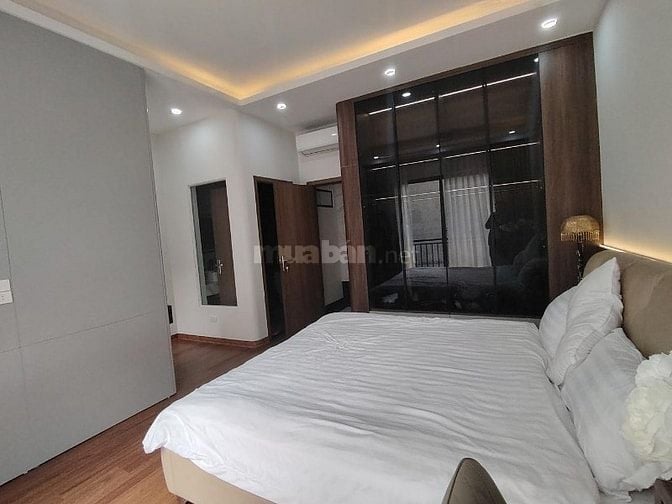 LÕI BỒ ĐỀ - LÔ GÓC - 7 TẦNG THANG MÁY - NGÕ Ô TÔ. HƠN 10 TỶ - FULL NỘI