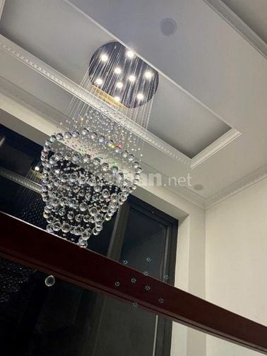 NHÀ BỒ ĐỀ SANG ĐẸP 6 TẦNG. 3 NGỦ. Ở SƯỚNG HƠN 8 TỶ