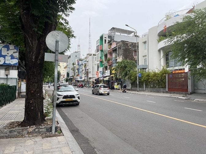 Cho thuê mặt bằng tiện kinh doanh, làm văn phòng, đường 02 chiều