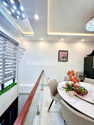NHÀ BỒ ĐỀ SANG ĐẸP 6 TẦNG. 3 NGỦ. Ở SƯỚNG HƠN 8 TỶ