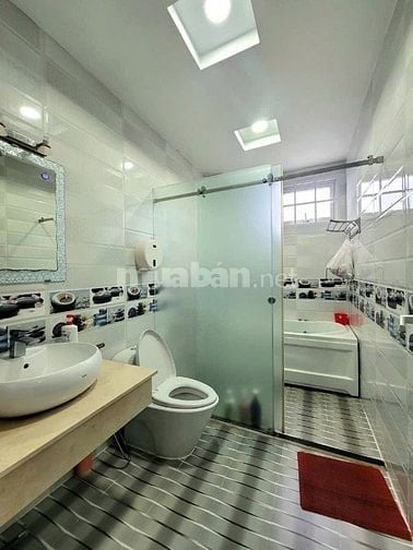 Bán nhà HXH đang có dòng tiền cho thuê Dương Quảng Hàm, Gò Vấp