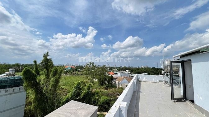 - Nhà cách MT Lê Văn Lương 50m, 4 tầng, đường trãi nhựa 9m