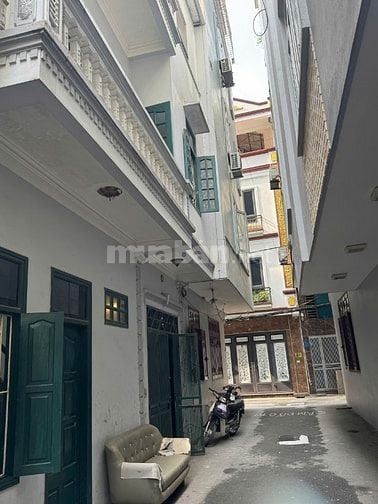 Cho Thuê Nhà 2,5 Tầng Khu Phân Lô Công An Xa La.