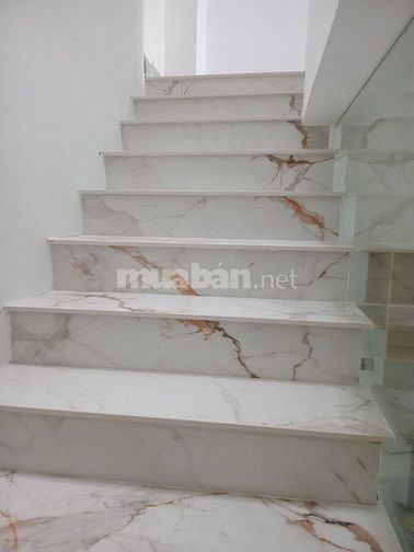Nhà mới 100% Đúc BTCT  , sổ hồng riêng 